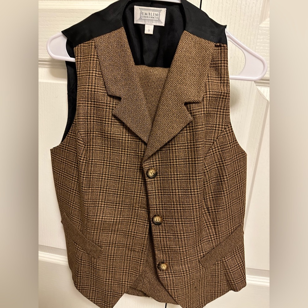 EMBLEM ‘Tweed-look’ Vest & Long Skirt Set